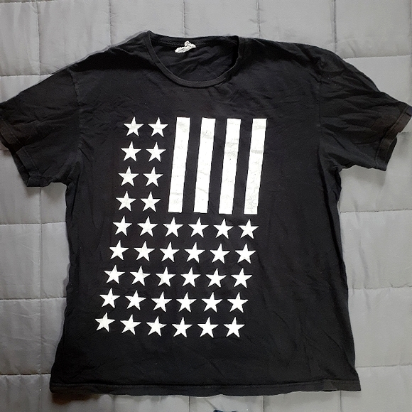 Distressed Black & White American Flag Shirt - Picture 1 of 6